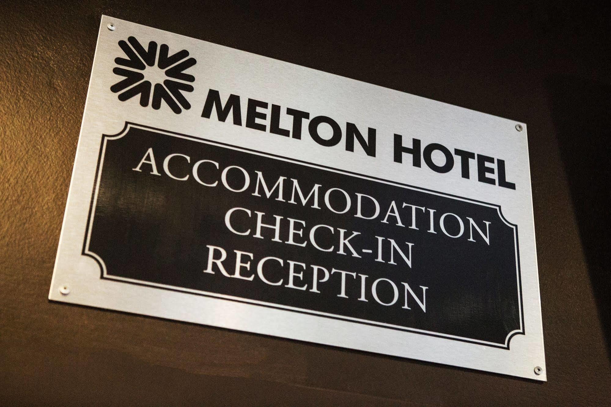 Melton Hotel Auburn Sydney Bagian luar foto